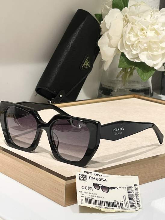 Picture of Prada Sunglasses _SKUfw76704667fw